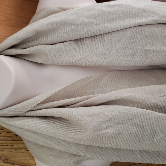 Accessories - Large cashmere-silk pashmina pale green